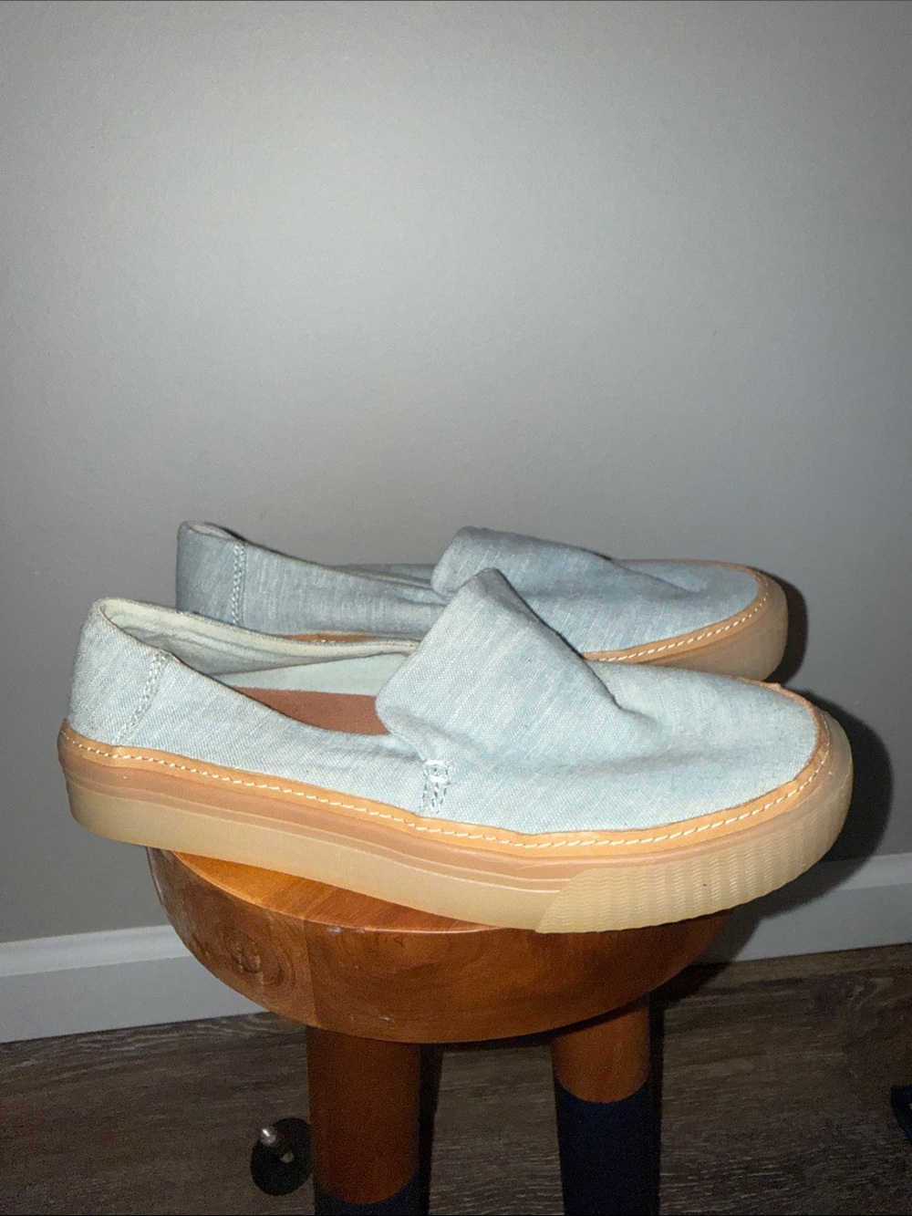 Toms, Light Blue Canvas Slip-On Sneakers with Gum Sole